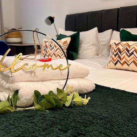 Unique Studio In Central سوثامبتون المظهر الخارجي الصورة