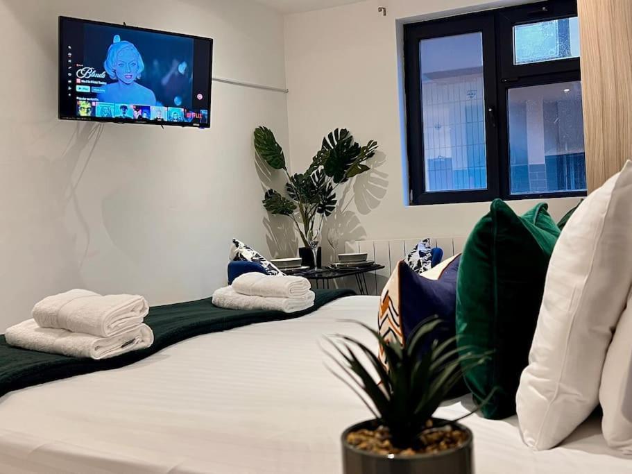 Unique Studio In Central سوثامبتون المظهر الخارجي الصورة